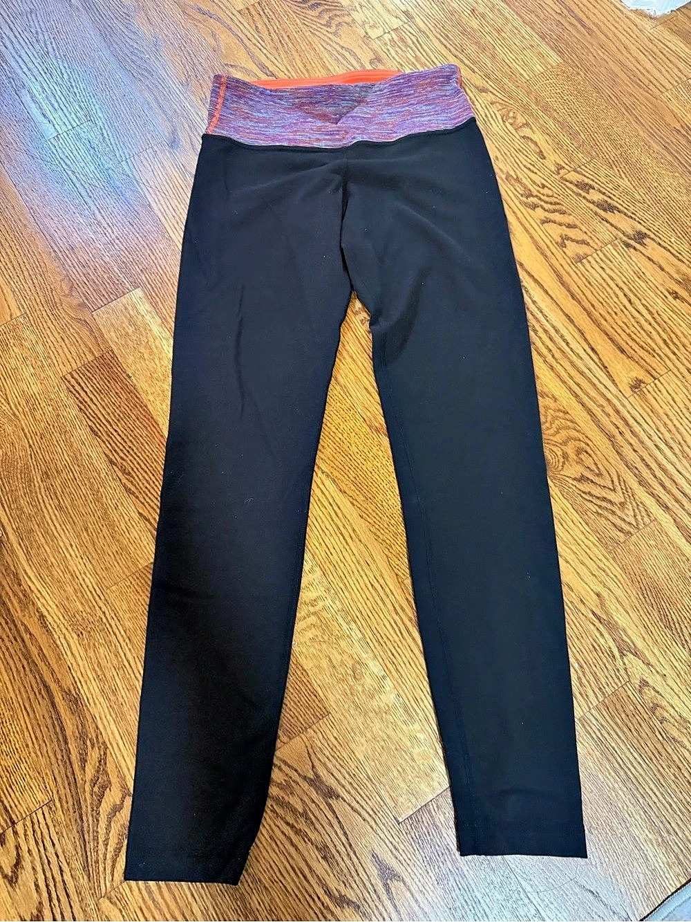 lululemon Wunder Under Crop Black & Purple Size 4